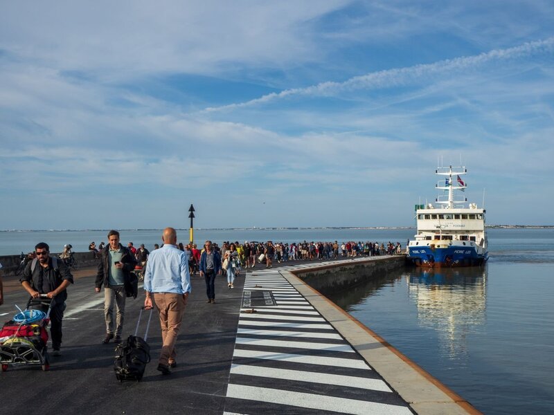 Service maritime et parkings
